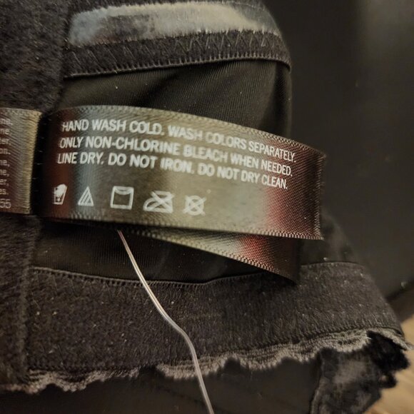 Natori Pure Luxe Strapless Contour Underwire Bra NWT Black 34D - Picture 14 of 14